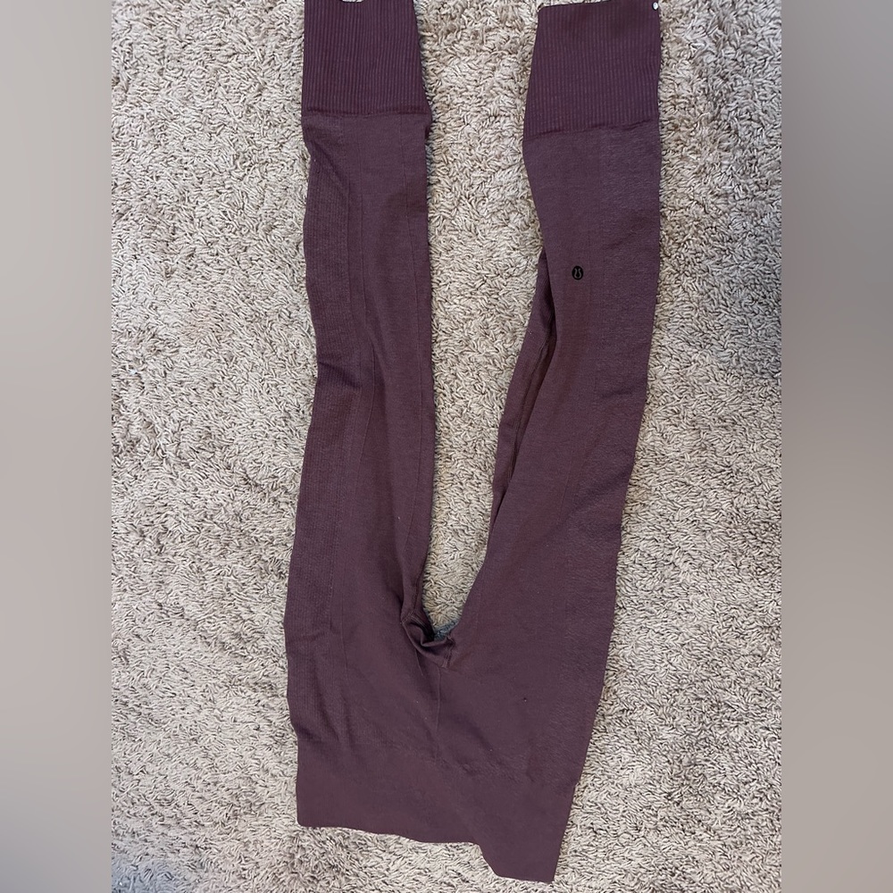 lululemon maroon legging/jogger style pants